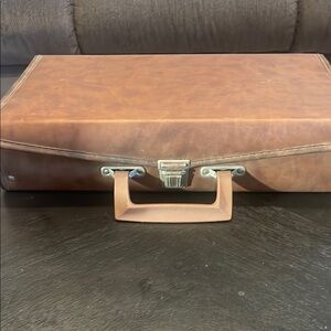 Vintage Brown Leather cassette tape holder 80’s